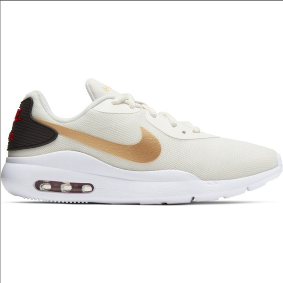 Nike Women's Air Max Oketo - Picture 3 of 8